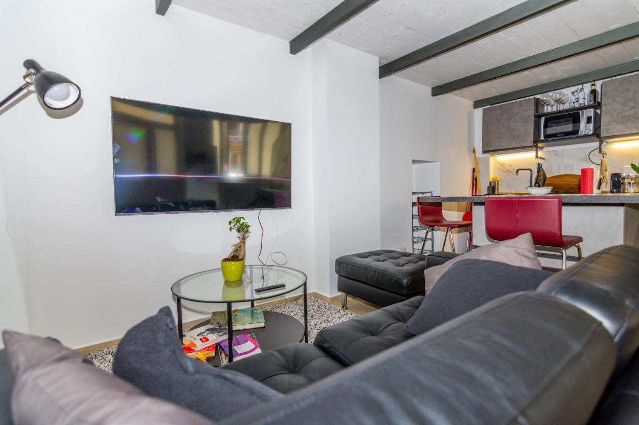 Industrial Loft -Center Of Turin- By Happyhostorino Appartement Buitenkant foto